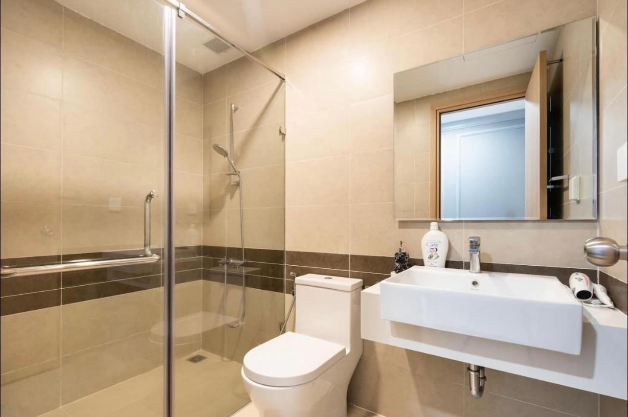 Dfour - Rivergate - Studio Apartment Iconic View * Ho Chi Minh City